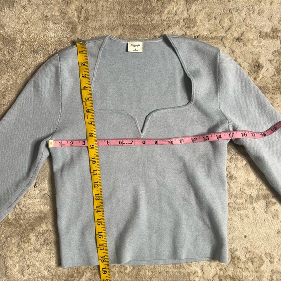 Abercrombie & Fitch Sky Blue Square Neck Sweater - Picture 4 of 6